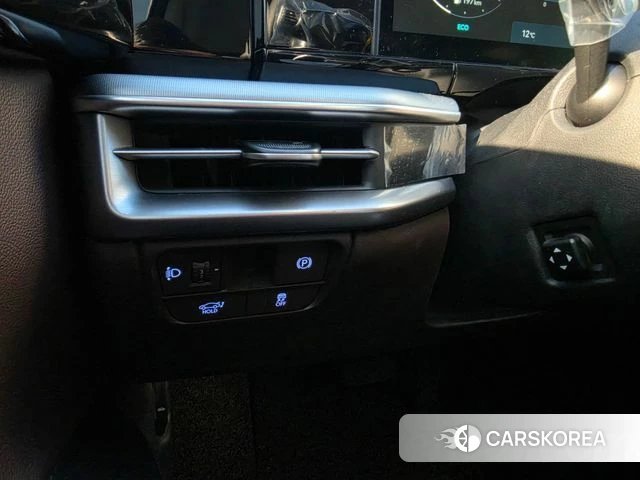 Hyundai Grandeur (GN7) id 3810950 из Кореи 8