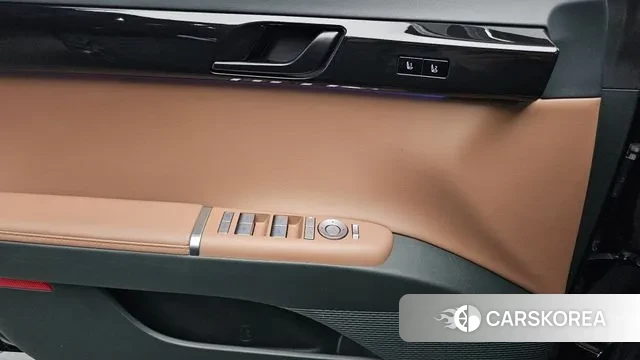 Hyundai Grandeur (GN7) id 3624968 из Кореи 8