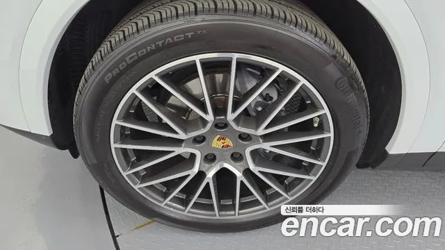 Porsche Cayenne (PO536) id 2671017 из Кореи 8