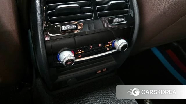 BMW 5 Series (G30) id 3807396 из Кореи 8