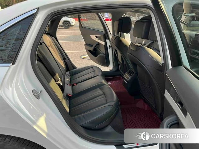 Audi A4L id 4307051 из Китая 8