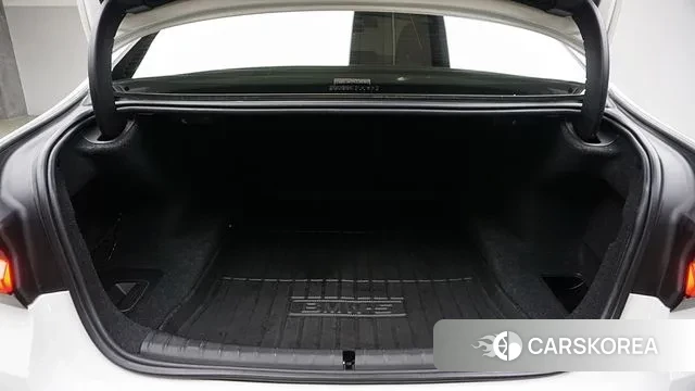 BMW 5 Series (G30) id 3412181 из Кореи 8