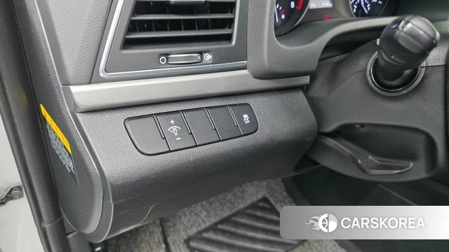 Hyundai Avante AD id 3880189 из Кореи 8