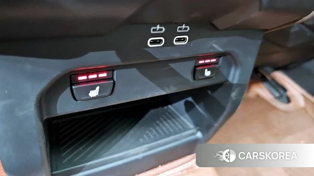 BMW 5 Series (G60) id 3831228 из Кореи 8