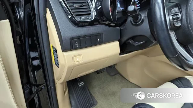 Kia The New Carnival id 3578757 из Кореи 8