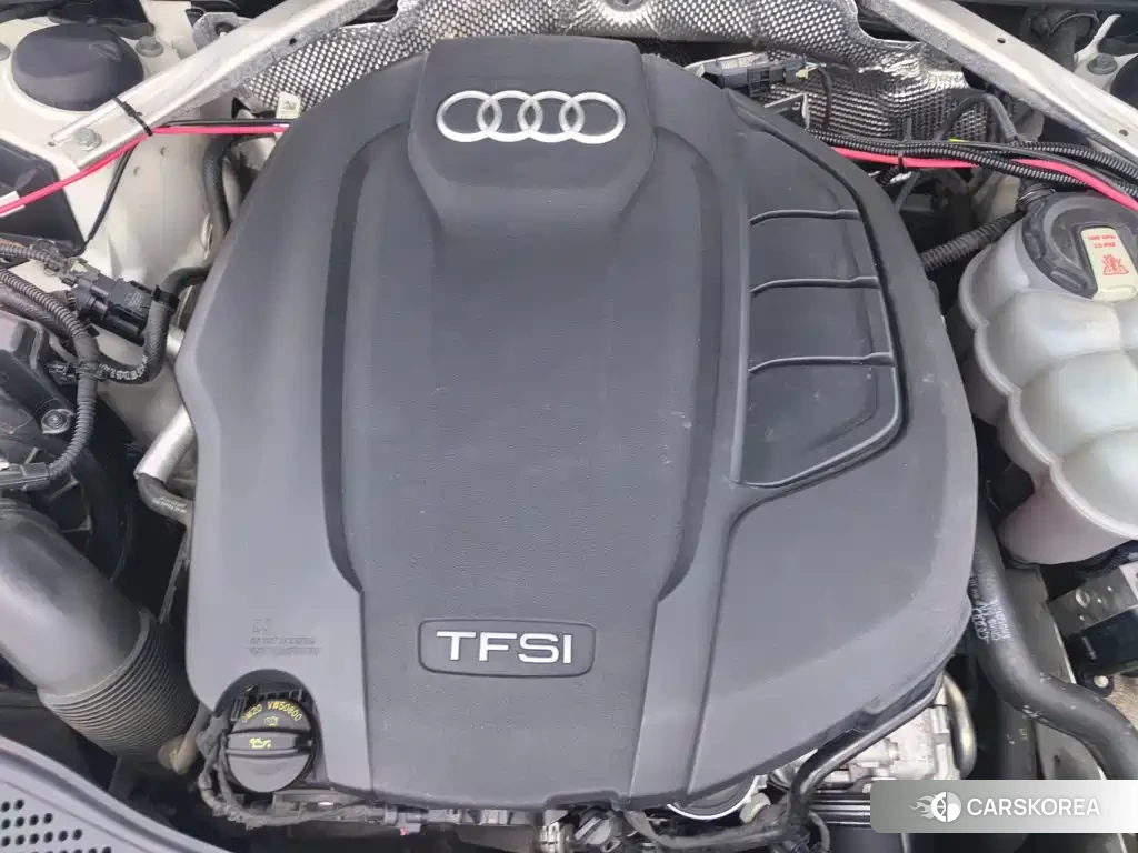 Audi A4L id 4606840 из Китая 8