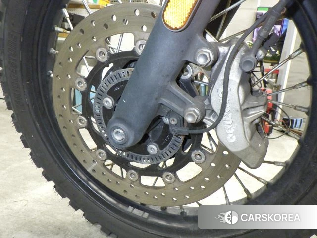 Triumph STREET SCRAMBLER id 3946675 из Японии 8