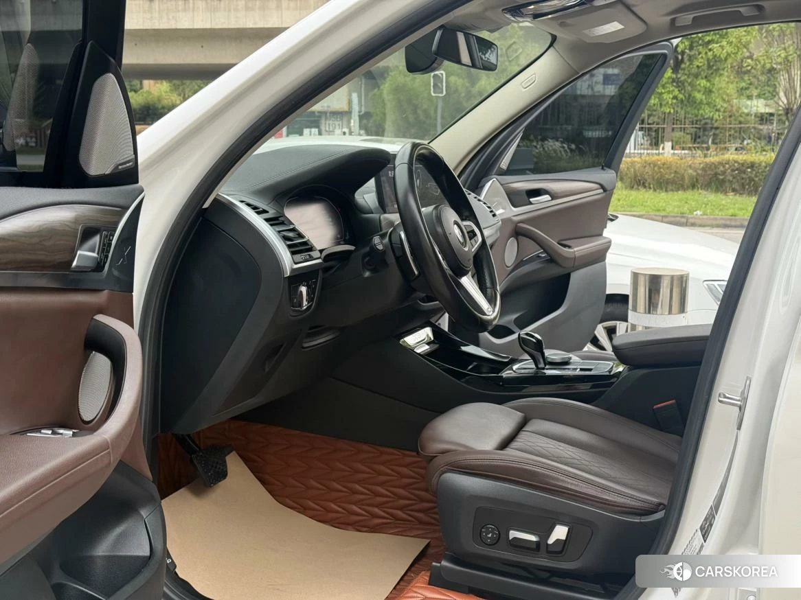 BMW X3 id 4453760 из Китая 8