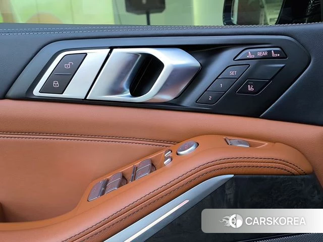 BMW X7 id 4264047 из Китая 8