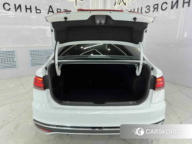 Volkswagen Bora id 4291065 из Китая 8