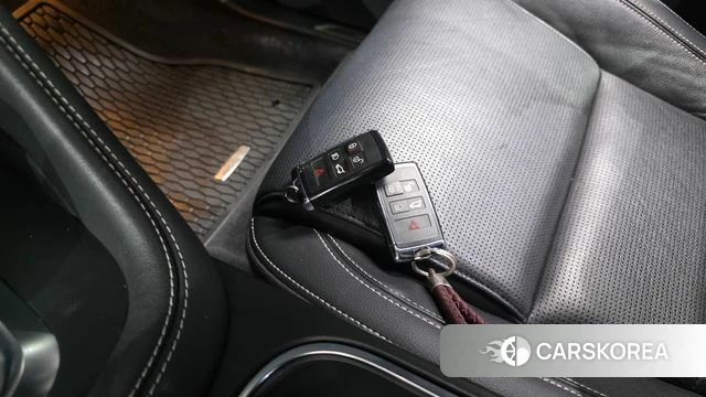 Jaguar E-PACE id 4626309 из Кореи 8