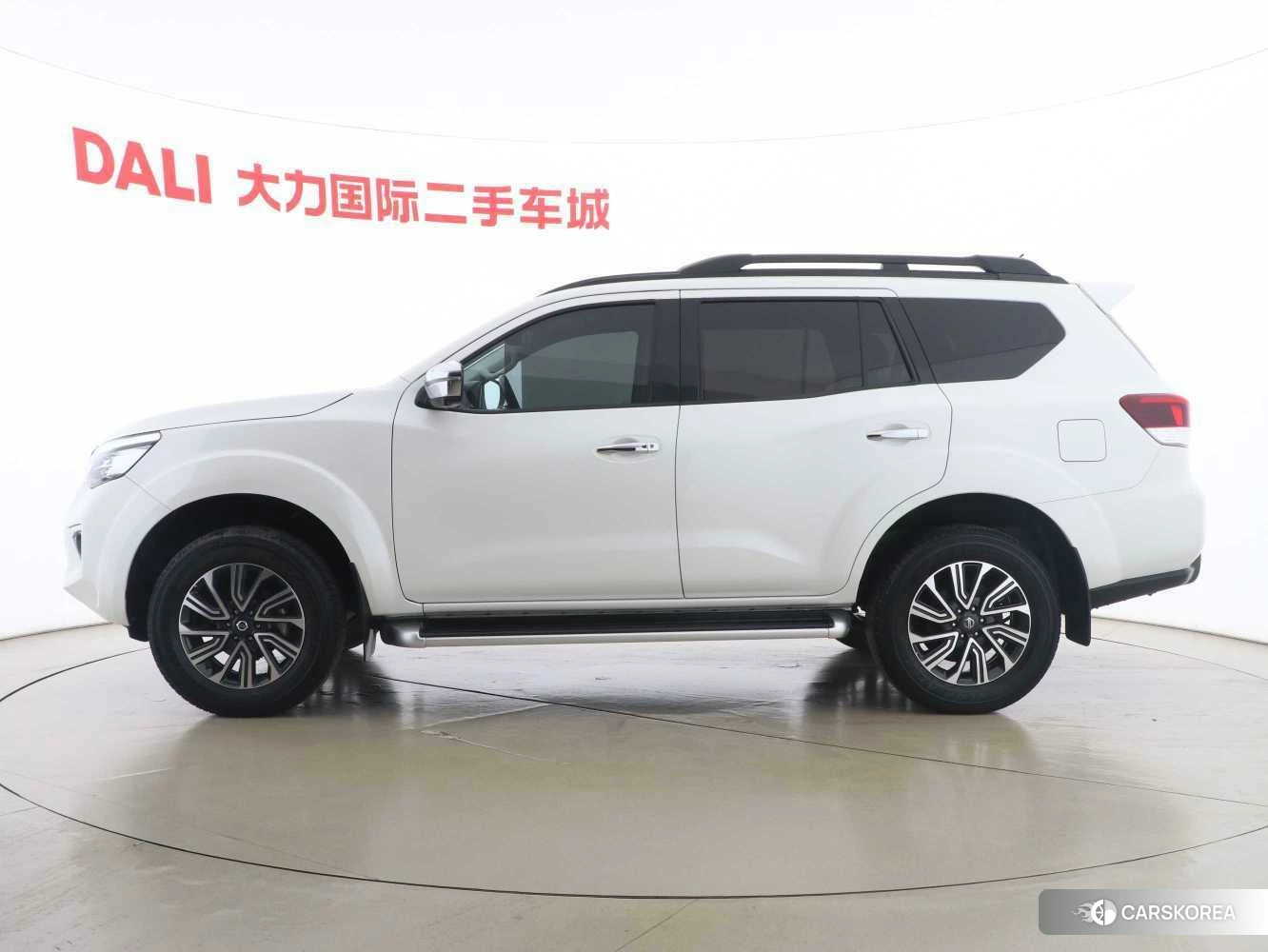 Nissan Tuda id 4452710 из Китая 8