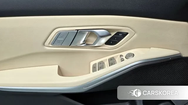 BMW 3 Series (G20) id 2959464 из Кореи 8