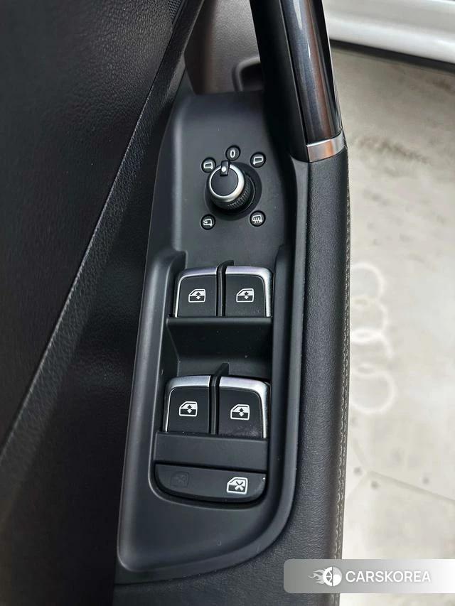 Audi Q2L id 4380525 из Китая 8