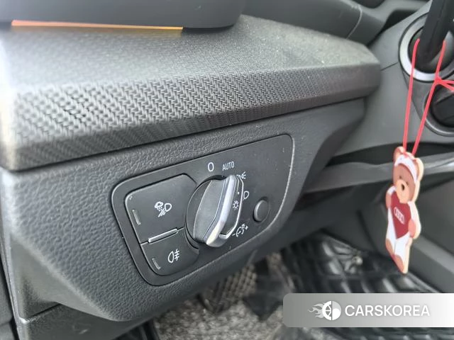 Audi Q5L id 4290471 из Китая 8
