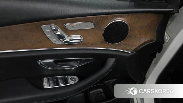Mercedes-Benz E-Class W213 id 3854019 из Кореи 8