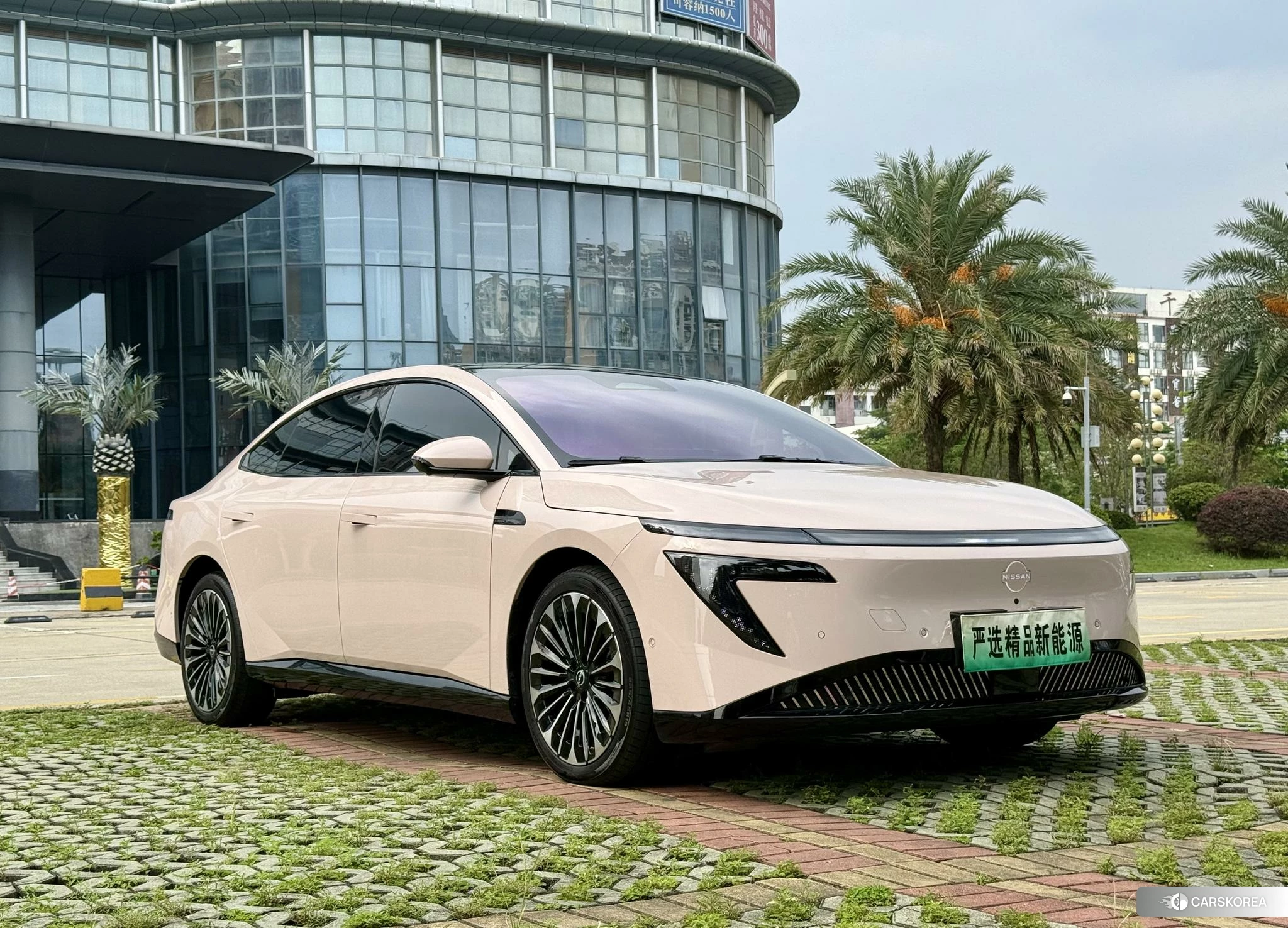 Nissan N7 id 4453141 из Китая 8