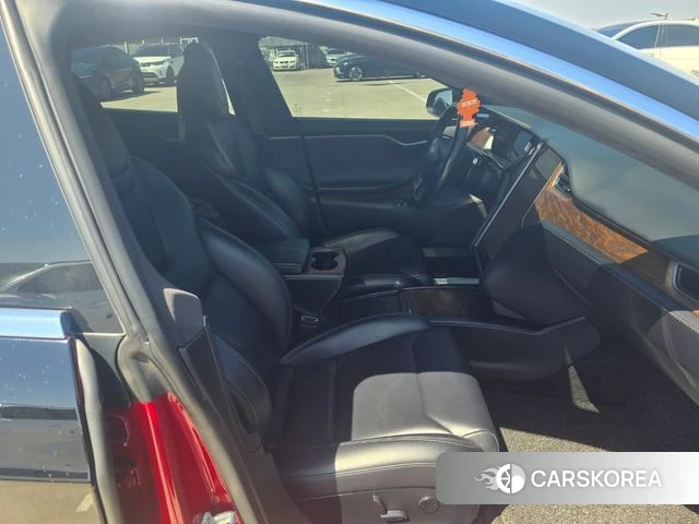 Tesla Model S id 3905602 из Кореи 8