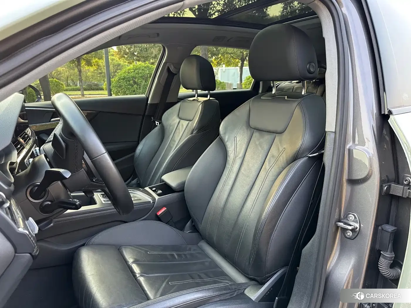Audi A4L id 4628453 из Китая 9