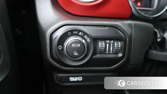 Jeep Gladiator (JT) id 3280402 из Кореи 8