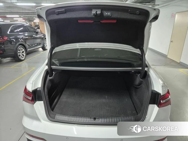 Audi A6 (C8) id 3834093 из Кореи 8