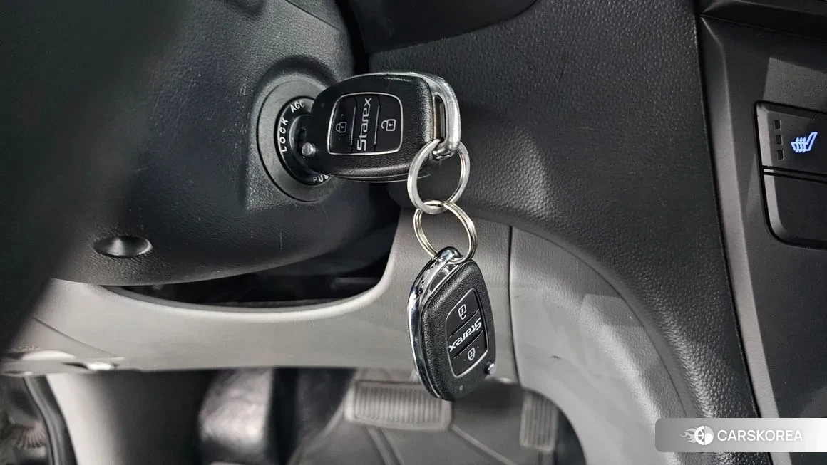 Hyundai The New Grand Starex id 1986093 из Кореи 8