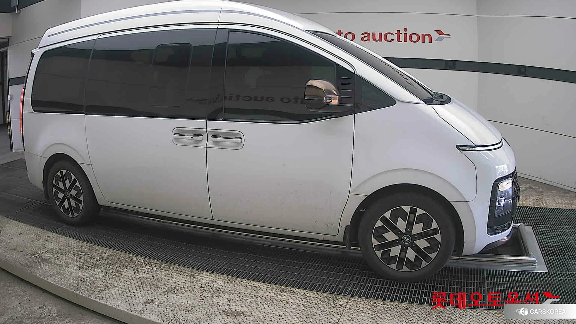 Hyundai STARIA LOUNGE Limousine id 3882076 из Кореи 8