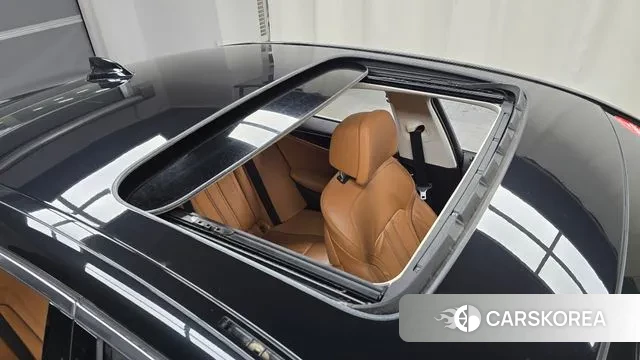 BMW 5 Series (G30) id 3561757 из Кореи 8