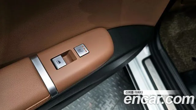 Hyundai Grandeur (GN7) id 2837531 из Кореи 8