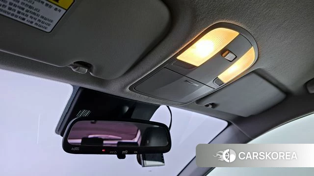 Kia Stonic id 3880012 из Кореи 8