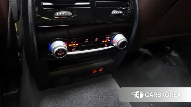 BMW 5 Series (G30) id 3778620 из Кореи 8