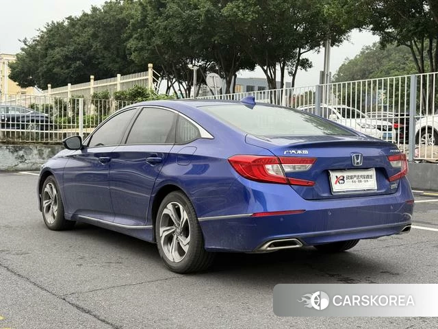 Honda Accord id 4221371 из Китая 8