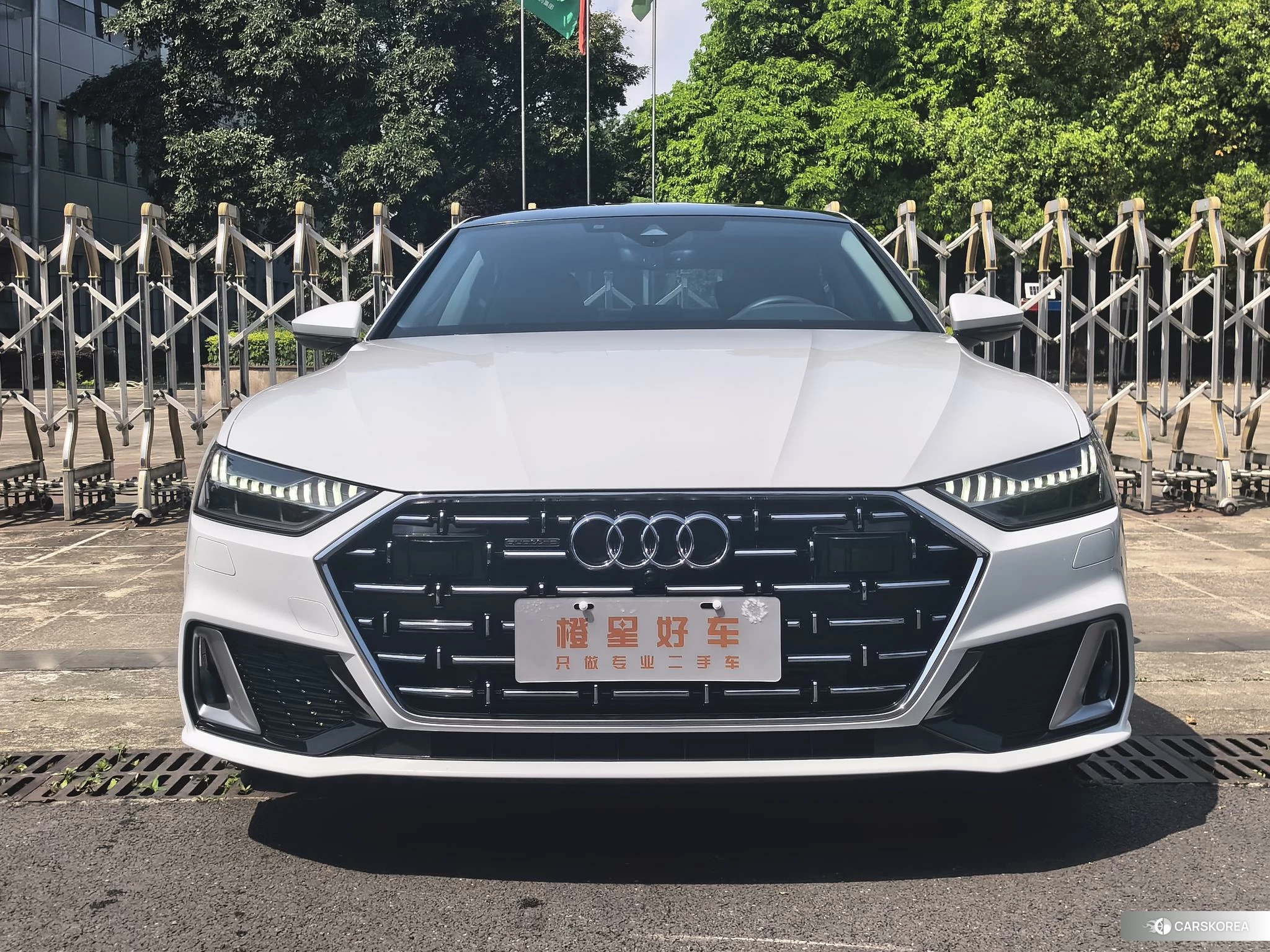 Audi A7L id 4479253 из Китая 8