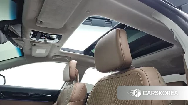 Hyundai Grandeur (GN7) id 3664264 из Кореи 8