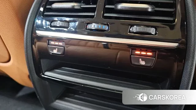 BMW 5 Series (G30) id 3692115 из Кореи 8