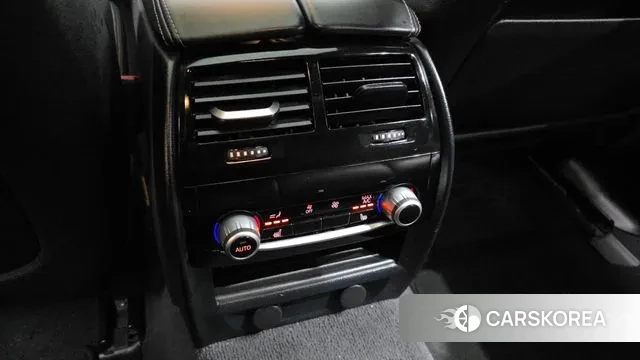 BMW 5 Series (G30) id 3469907 из Кореи 8