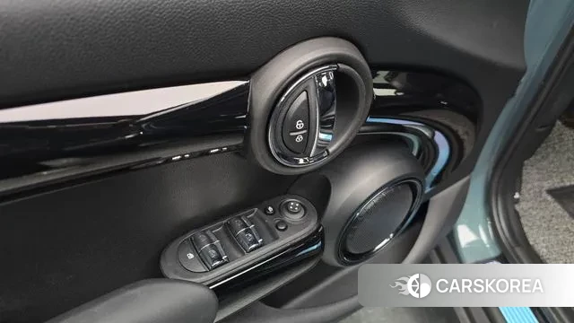 Mini Cooper S id 3716529 из Кореи 8