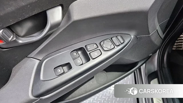 Hyundai Veloster (JS) id 3325212 из Кореи 8