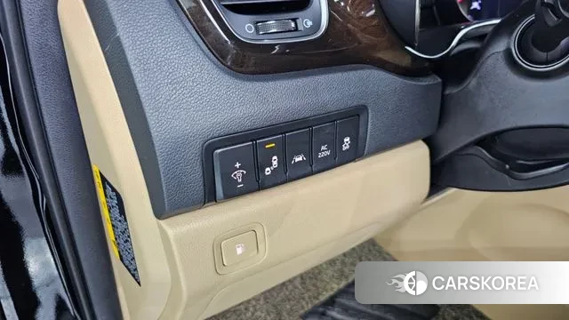 Kia The New Carnival id 2999999 из Кореи 8