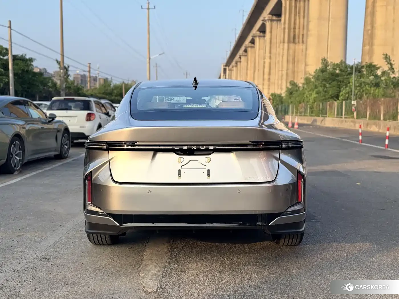Lexus ES id 4514290 из Китая 8