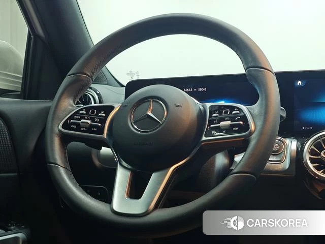 Mercedes-Benz GLB id 4272116 из Китая 8