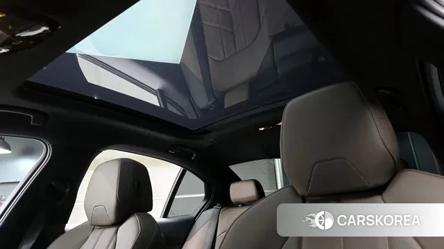 BMW 5 Series (G60) id 3502496 из Кореи 8