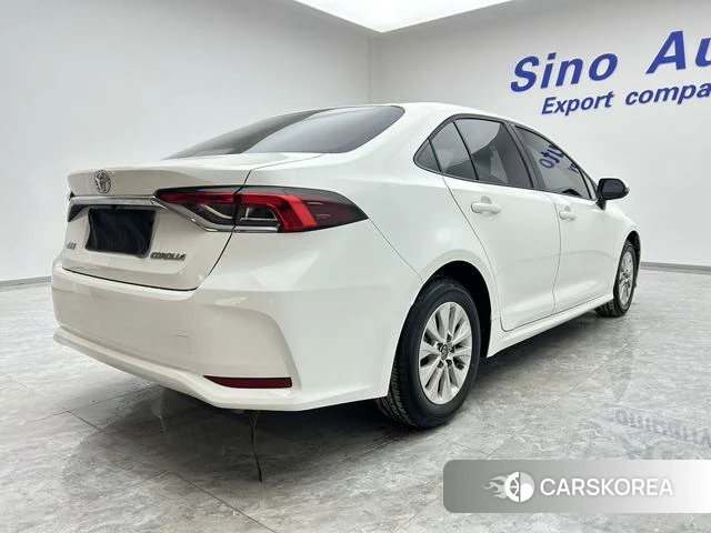 Toyota Corolla id 4258944 из Китая 8