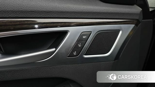 Genesis G80 id 4604854 из Кореи 8