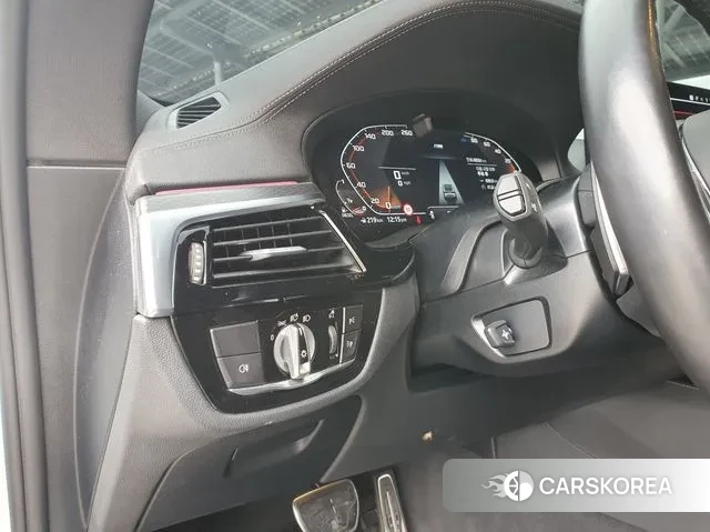 BMW 6 Series GT (G32) id 3502049 из Кореи 8