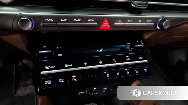 Hyundai Grandeur (GN7) id 3382928 из Кореи 8