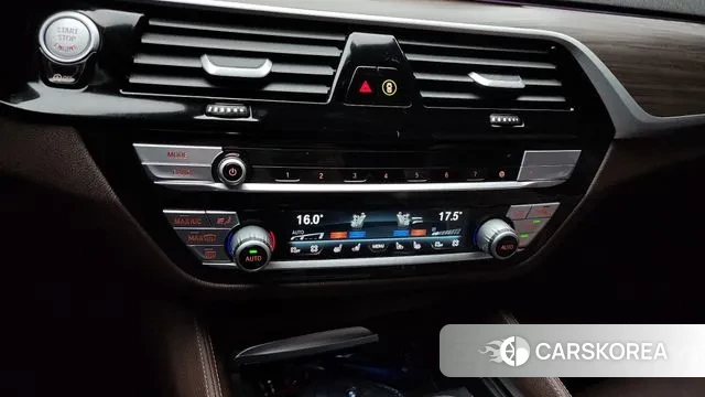 BMW 5 Series (G30) id 3291770 из Кореи 8