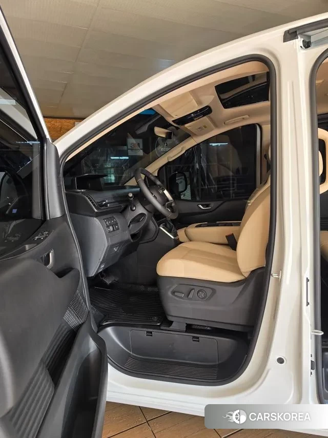 Hyundai Staria id 3745088 из Кореи 8