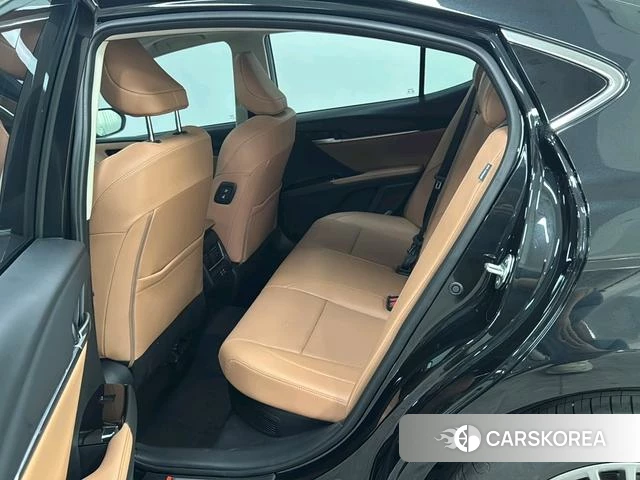 Toyota Camry id 4278187 из Китая 8