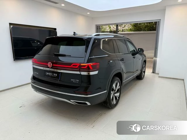Volkswagen Tourang id 4210839 из Китая 8